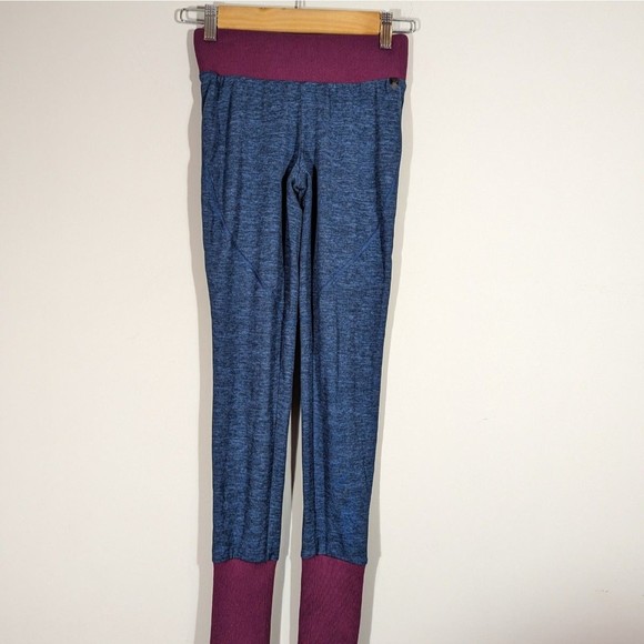 Under Armour Pants Women XS Blue Purple Skinny Joggers Athletic Activewe… - Picture 1 of 6